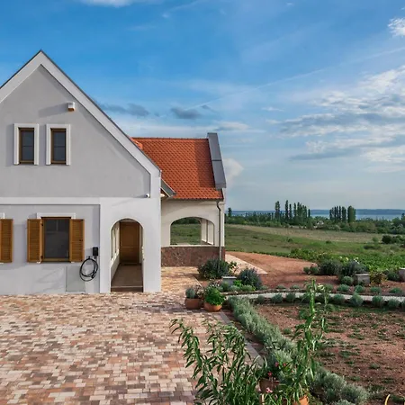 Villa Palo Borbirtok - Bed And Wine Paloznak