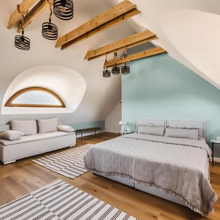 Palo Borbirtok - Bed And Wine * פלוזנק