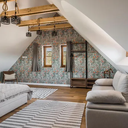 Villa Palo Borbirtok - Bed&wine Paloznak